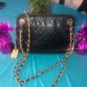 👑AUTHENTIC 👑CLASSIC  CHANEL BAG